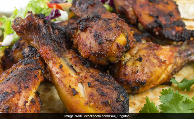 Tandoori chicken and palak paneer are Indian delicacies you can have on keto diet