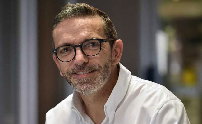 French Chef Who Returned Michelin Stars Stunned, Can't Get Rid Of Them