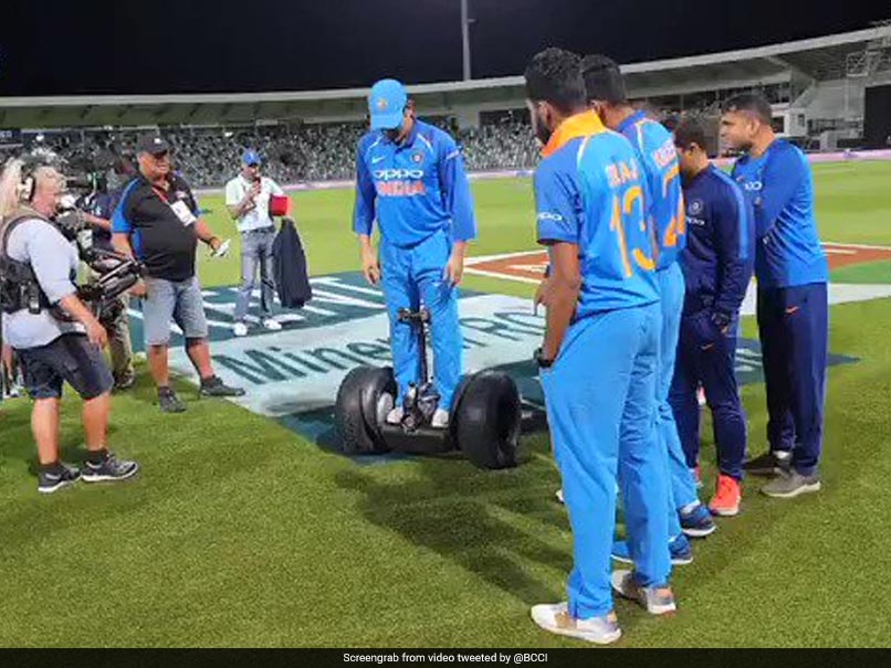 Check Out Virat Kohli And MS Dhoni's New Wheels In New Zealand. Watch