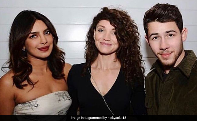 Watch: Video Of Nick Jonas-Priyanka Chopra Cake Cutting Ceremony At US Wedding Reception Is Simply Adorable