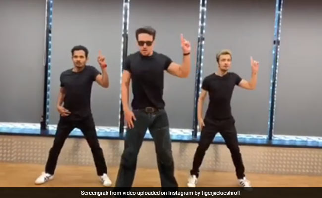 This <I>Avengers: Endgame</I> Actress Left A Comment On Tiger Shroff's Post
