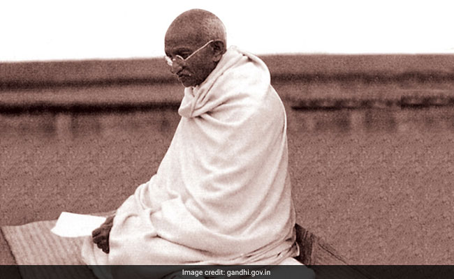 UK Unveils Commemorative Coin Celebrating Mahatma Gandhi