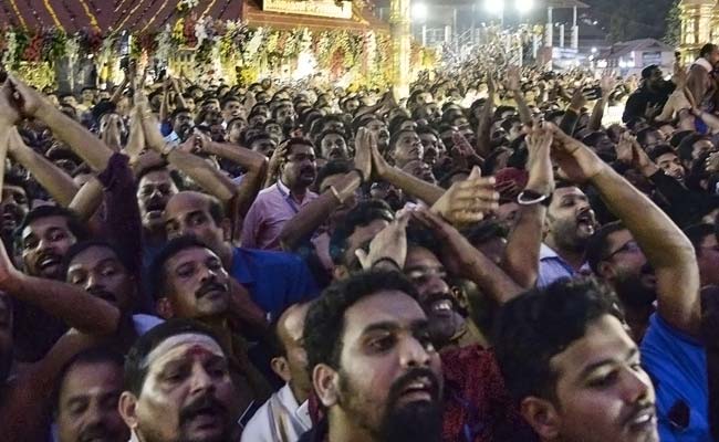 Thousands Of Devotees Witness ''Makaravilakku'' At Sabarimala Temple