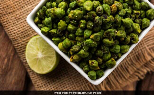 Green Chickpeas हरा चना सर्दियों में देता है 5 जबरदस्त फायदे, Weight Loss, कैंसर और हार्ट रोगों से लड़ने में भी लाजवाब Green Chickpeas हरा चना सर्दियों में देता है 5 जबरदस्त फायदे, Weight Loss, कैंसर और हार्ट रोगों से लड़ने में भी लाजवाब