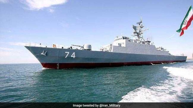 Hormuz Flashpoint: Iranian Warship Confronts Indian Oil Tanker
