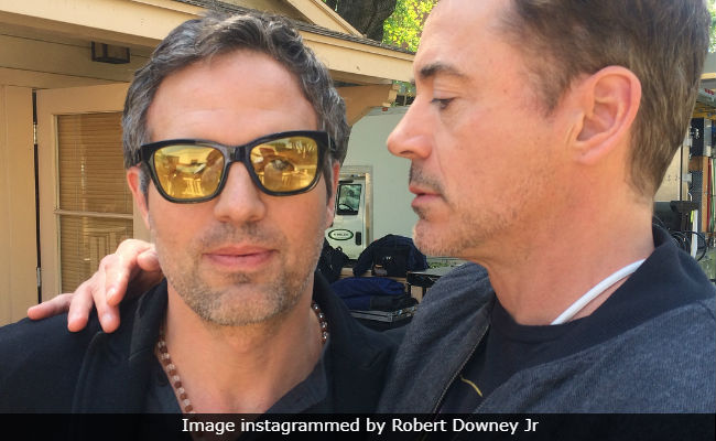 Captain America Was Stuck With Technology. What Iron Man And Hulk Did Will Make You ROFL