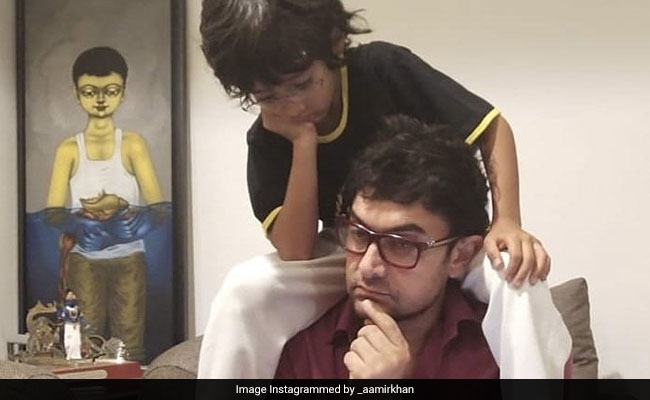 पापा आमिर खान के कंधों पर सवार होकर आजाद लगे सोचने, फैन्स बोले- तारे जमीं पर नहीं कंधो पर- देखें Photo
