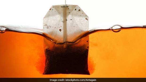 आपके टी बैग में आ रहे प्लास्टिक के टुकड़े, स्वास्थ्य को हो सकता है नुकसान: स्टडी आपके टी बैग में आ रहे प्लास्टिक के टुकड़े, स्वास्थ्य को हो सकता है नुकसान: स्टडी