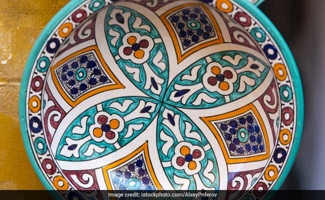 Want To Brighten Up Your Walls? Get One Of These 6 Wall Plates