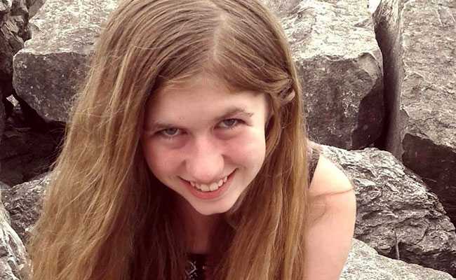 "Call 911!": Missing US Teen Whose Parents Were Killed Knocks On Door