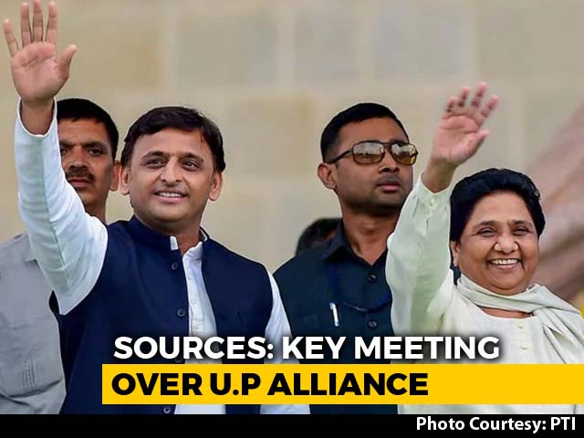 Akhilesh Yadav Meets Mayawati, No Congress In UP Grand Alliance: Sources