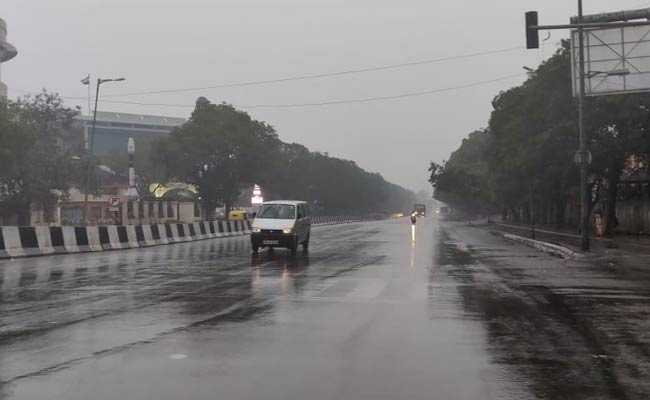 Light Showers In Parts Of Delhi; Thundershowers, Hail Predicted Today