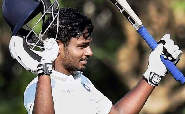 Ranji Trophy: अंगुली में फ्रैक्‍चर के बाद भी गुजरात के खिलाफ बैटिंग के लिए उतरे संजू सैमसन, दिल जीता