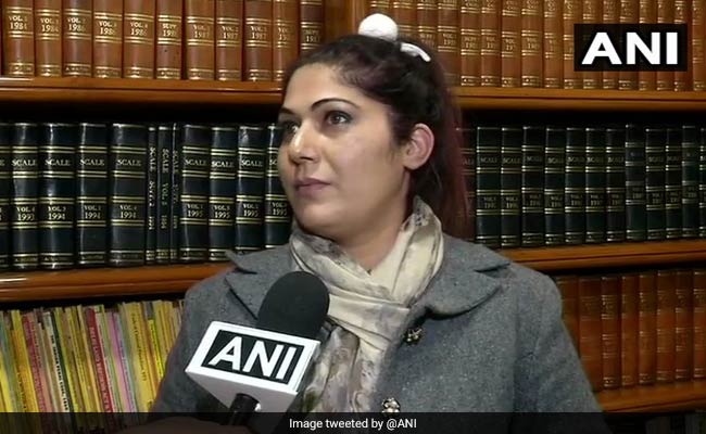 'द एक्सीडेंटल प्राइम मिनिस्टर' फिल्म पर विवाद गहराया, ट्रेलर पर रोक के लिए याचिका दायर