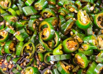 Mirchi Ka Achaar Just Got A Whole Lot Better! Try This Maharashtrian Version Today Mirchi Ka Achaar Just Got A Whole Lot Better! Try This Maharashtrian Version Today