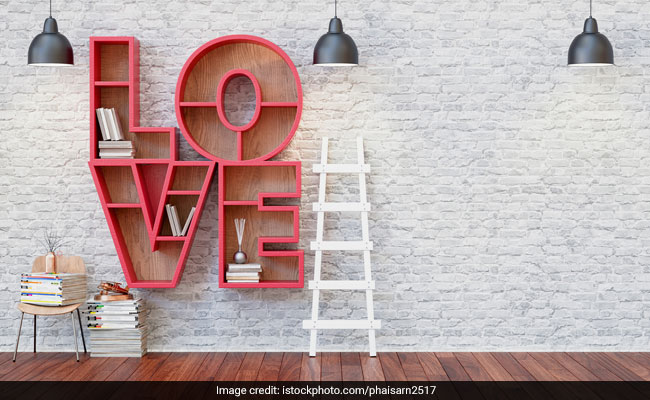 5 Stylish And Sturdy Bookshelves Under Rs 4,000