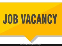 UP Govt Jobs: PET रिजल्ट के बाद आने वाली है 44000 पदों पर भर्तियां, जानिएं कहां कितनी होगी वैकेंसी UP Govt Jobs: PET रिजल्ट के बाद आने वाली है 44000 पदों पर भर्तियां, जानिएं कहां कितनी होगी वैकेंसी