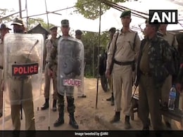 लोकसभा चुनाव मतगणना : हिंसा की आशंका के चलते पश्चिम बंगाल में भारी सुरक्षा बल तैनात लोकसभा चुनाव मतगणना : हिंसा की आशंका के चलते पश्चिम बंगाल में भारी सुरक्षा बल तैनात