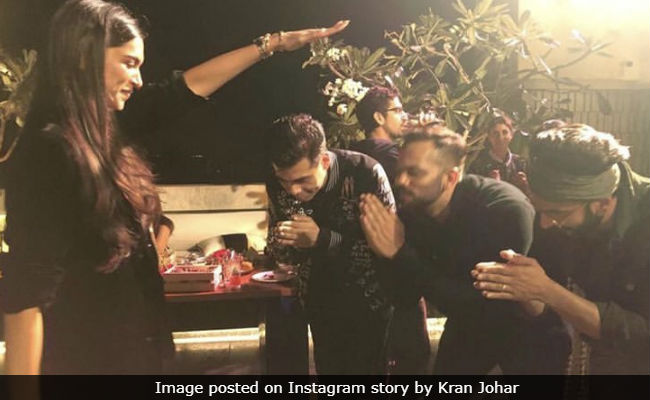 Pic Of Deepika Padukone Blessing Ranveer Singh, Karan Johar, Rohit Shetty Is Making The Internet ROFL
