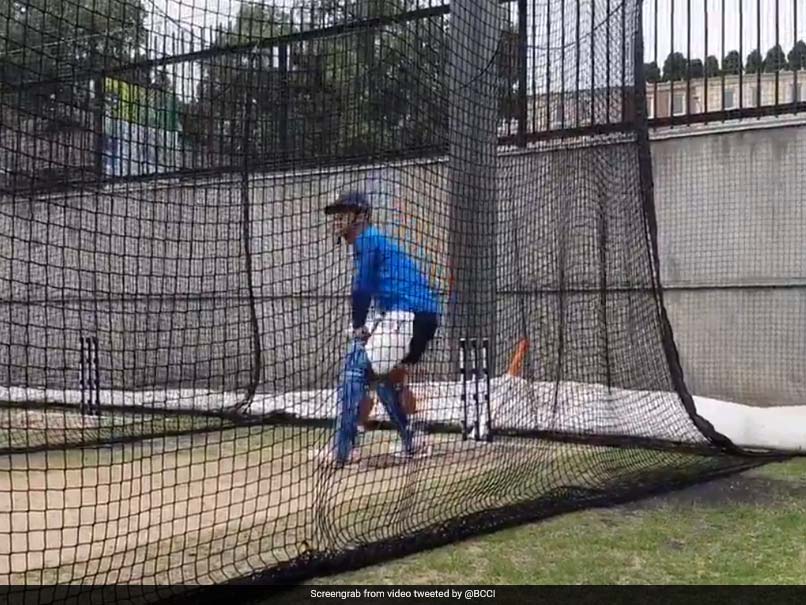 India vs Australia: MS Dhoni Warms Up For Series Decider Against Australia - Watch