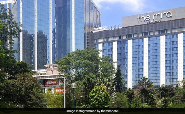 Falling Window From 16th Floor Of Hotel Kills Hong Kong Tourist