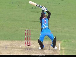 Big Bash League: Rashid Khan Plays MS Dhoni's Helicopter Shot Again. Watch Big Bash League: Rashid Khan Plays MS Dhoni's Helicopter Shot Again. Watch