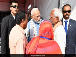 PM Modi Meets Family Of Doordarshan Cameraman Who Died In Maoist Attack PM Modi Meets Family Of Doordarshan Cameraman Who Died In Maoist Attack