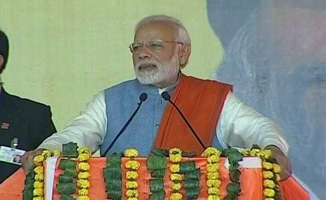 गुरदासपुर में पीएम का कांग्रेस पर हमला, 'जो दंगों के आरोपियों को CM बनाते हैं, देश को उनसे सतर्क रहने की ज़रूरत'