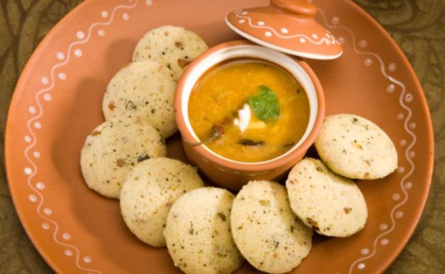 There are healthy alternatives to the rich sweets and snacks on Holi