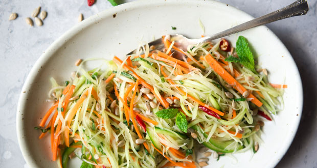 Are You Trying Hard To Lose Weight? Our Expert Nutritionist Suggests This Super Simple Trick To Lose Weight