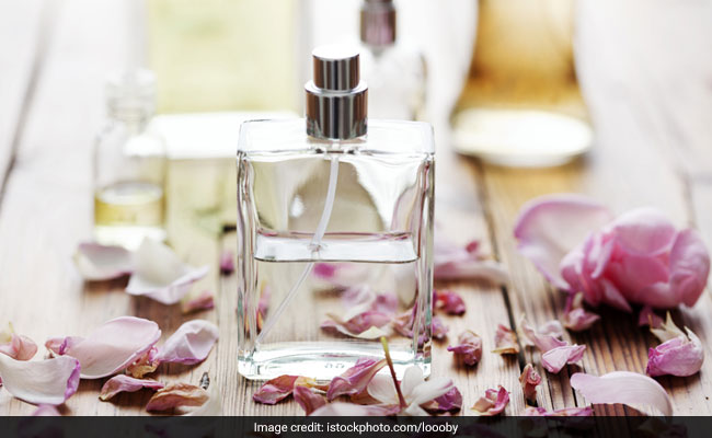 7 Women's Perfumes Under Rs 2,500 That Are Perfect For Gifting