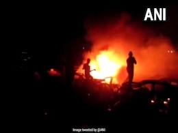 15 Cars Gutted As Fire Breaks Out In Parked Cab Near Mumbai 15 Cars Gutted As Fire Breaks Out In Parked Cab Near Mumbai