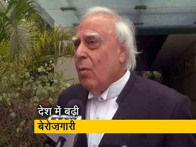 क्या सरकार ने लेबर ब्यूरो की रिपोर्ट दबाई?