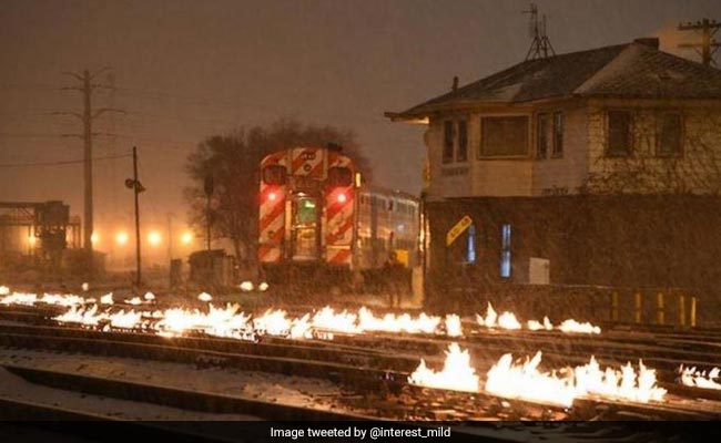 Here Is Why Chicago Is Setting Its Train Tracks On Fire