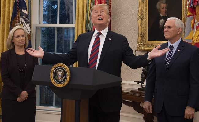 "This Is Where Bill And Monica...": Trump Relishes White House Guide Role