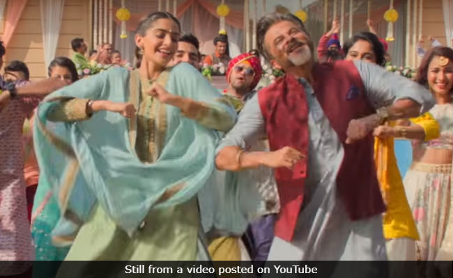 <i>Ek Ladki Ko Dekha Toh Aisa Laga</i>'s <i>Ishq Mitha</i>: So You Think You Can Dance Like Sonam And Anil Kapoor?