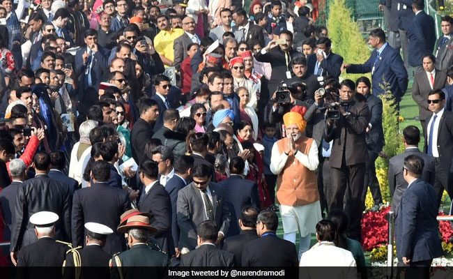 PM Ends Republic Day Celebrations With A Walk On Rajpath To Greet People