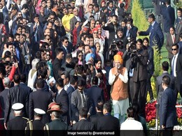 PM Ends Republic Day Celebrations With A Walk On Rajpath To Greet People PM Ends Republic Day Celebrations With A Walk On Rajpath To Greet People