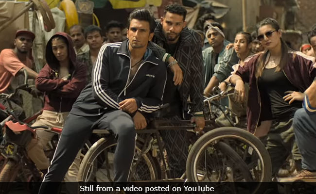 <i>Gully Boy</i>'s <i>Mere Gully Mein</i>: Ranveer Singh, Naezy And Divine Take You Where It All Started