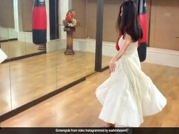 सुष्मिता सेन ने कथक डांस के लिए यूं बहाया पसीना, Video इंटरनेट पर हो रहा वायरल सुष्मिता सेन ने कथक डांस के लिए यूं बहाया पसीना, Video इंटरनेट पर हो रहा वायरल