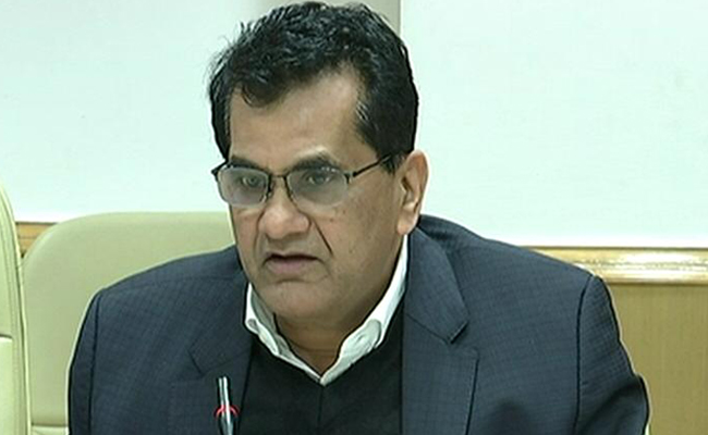 नीति आयोग के सीईओ अमिताभ कांत का कार्यकाल 2 साल बढ़ा