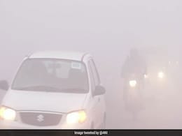दिल्ली-एनसीआर में घना कोहरा, फ्लाइट्स और रेलगाड़ियों पर असर, मौसम विभाग ने इन राज्यों को लेकर जारी की चेतावनी दिल्ली-एनसीआर में घना कोहरा, फ्लाइट्स और रेलगाड़ियों पर असर, मौसम विभाग ने इन राज्यों को लेकर जारी की चेतावनी