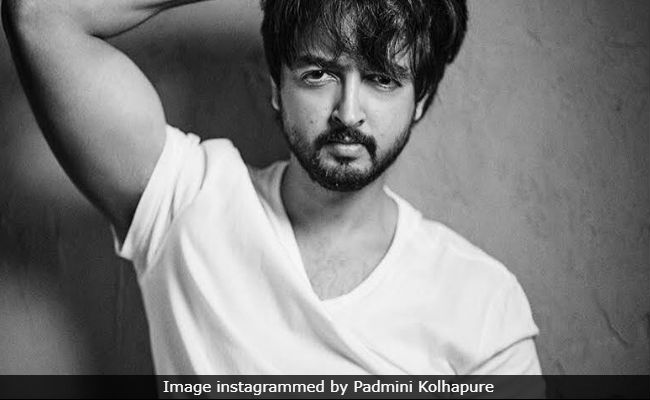 Padmini Kolhapure's Son Priyaank Sharma All Set For Bollywood Debut. Details Here