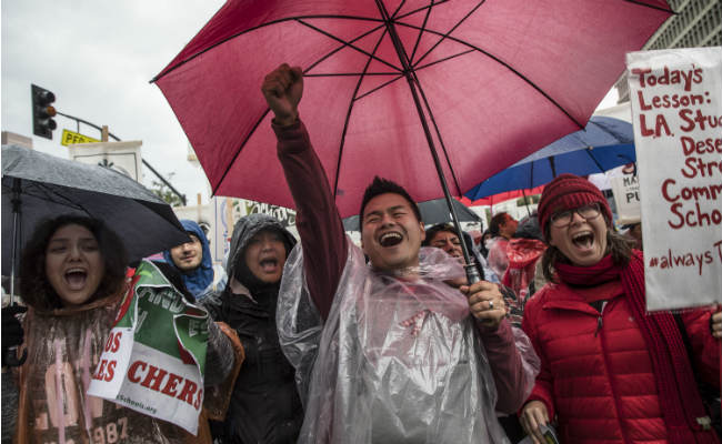 Massive US Teachers' Strike, First In 30 Years, Affects 500,000 Students