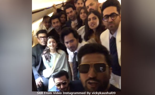 URI The Surgical Strikes: विक्की कौशल ने स्टार्स से जोर-जोर से लगवाए नारे, Video मिनटों में हुआ वायरल