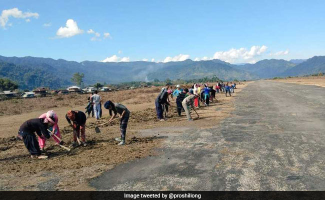 Villagers Prevent IAF Chopper Landing At Vijaynagar In Arunachal Pradesh