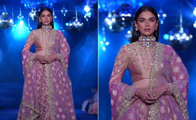 5 Products You Need To Get Aditi Rao Hydari's Monochrome Makeup Look