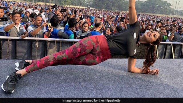 The fitness diva Shilpa Shetty Kundra is here to give us some fitness motivation.