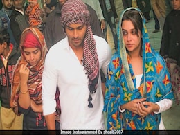<i>Bigg Boss 12</i> Winner Dipika Kakar Visits Ajmer Sharif <i>Dargah</i> With Husband Shoaib Ibrahim <i>Bigg Boss 12</i> Winner Dipika Kakar Visits Ajmer Sharif <i>Dargah</i> With Husband Shoaib Ibrahim