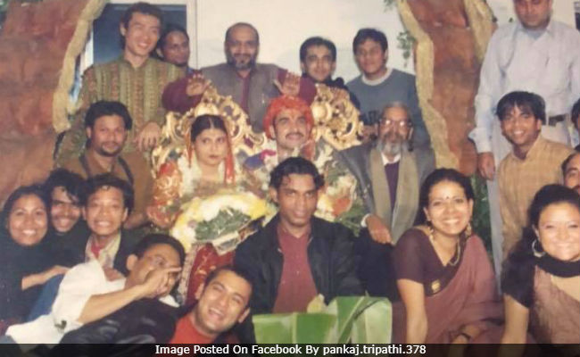 This Pic From Pankaj Tripathi's Wedding 15 Years Ago Is Viral